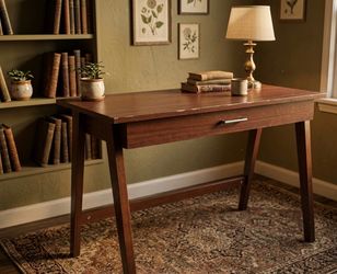 Modern Minimalist Writing Desk – Sleek & Compact