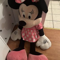 Giant minnie mouse plush toy