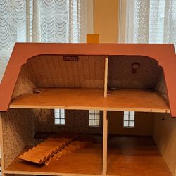 Wooden Dollhouse