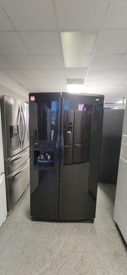 Kenmore Side‑by‑Side Fridge – Black, Ice & Water