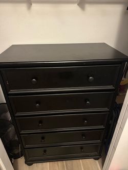 Wooden black 5 drawer dresser