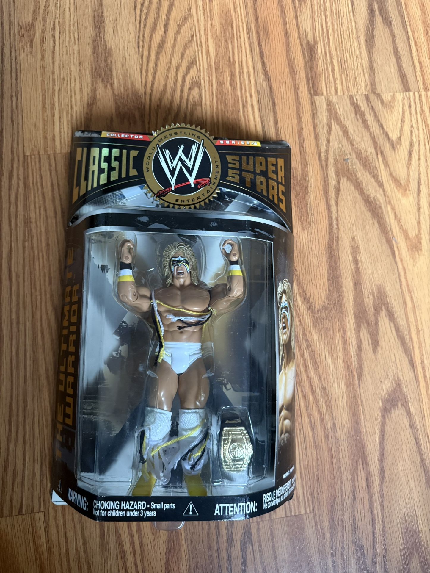 WWE CLASSIC SUPERSTARS ULTIMATE WARRIOR Collector SERIES 16 Figure New in the box