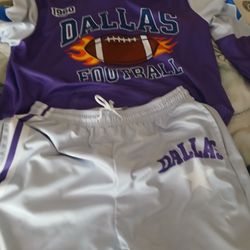 BEAUTIFUL HOODIE JACKET PANTS SET  NEW SIZE.    L.  BOTH $30  ***** DALLAS COWBOYS*****  TEAM ONLY $30 CASH PLEASE ONLY SERIOUS BUYERS THANKS $30