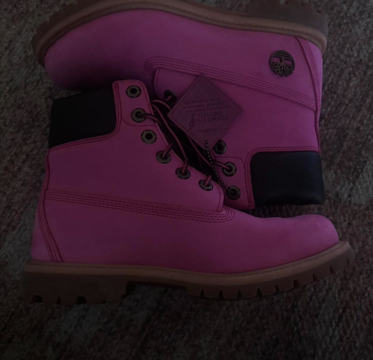 pink timberland boots!🤍