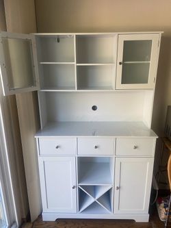 Kitchen pantry storage