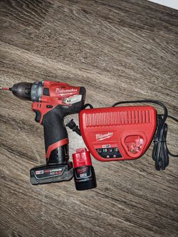 Milwaukee M12 Fuel Drill with Batteries and Charger