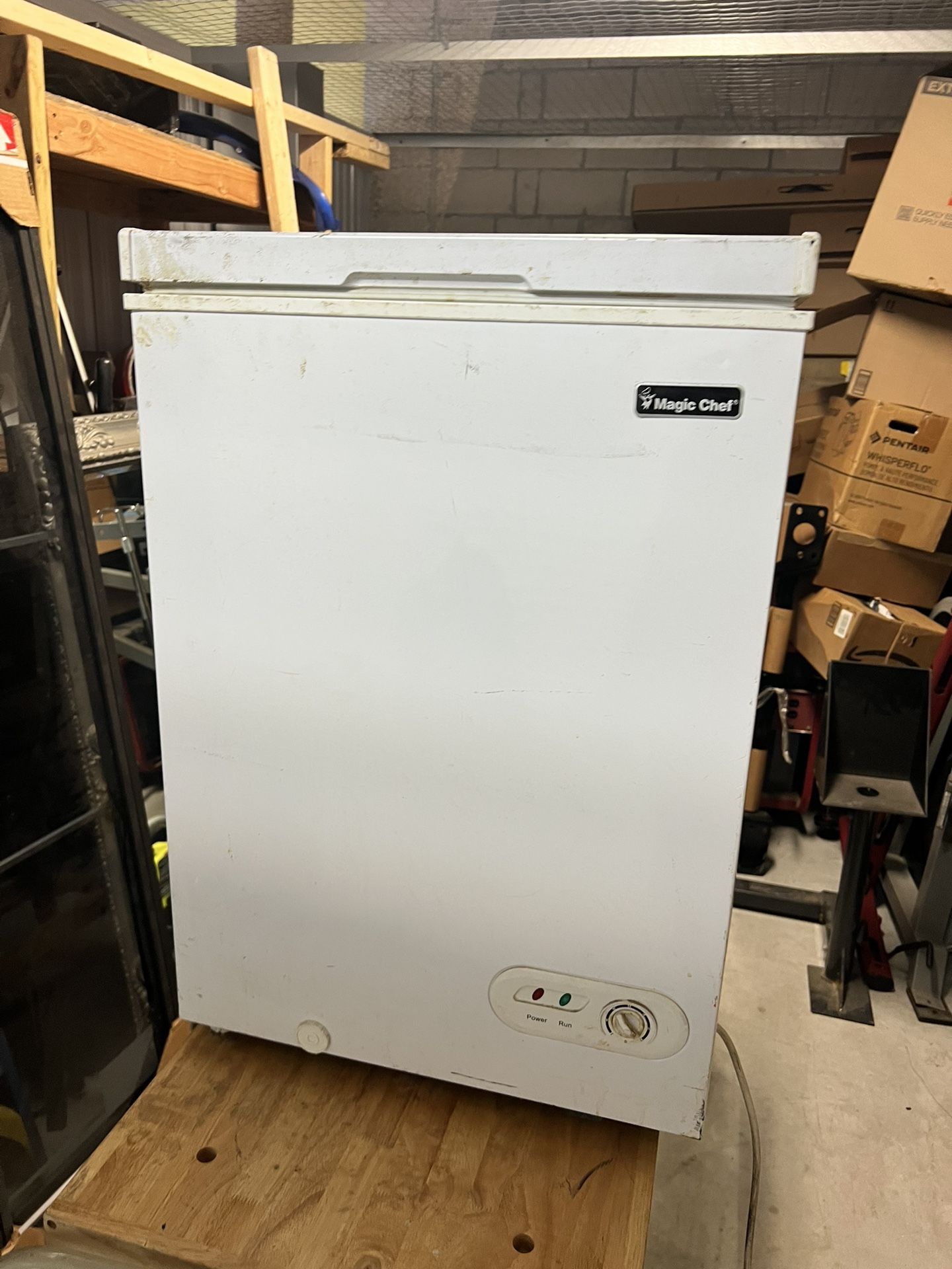 magic chef chest freezer
