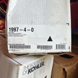 Walk Hung Sink With Shroud