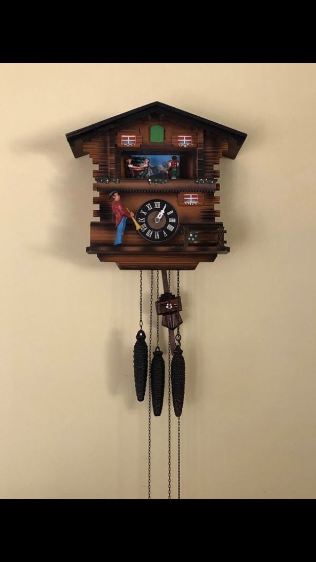 ANTIQUE BLACK FOREST CUKOO CLOCK