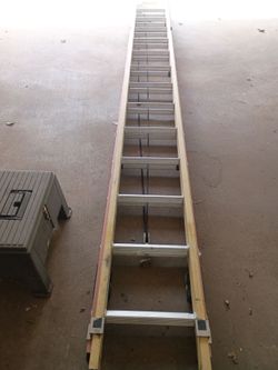 Ladder Werner de 32 pies