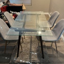 Glass Table and 4 Chairs Great Condition 