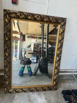 Nice Windsor Art Co Large Wall Mirror With Gold Frame ( 43” X 31” ). MADE IN USA