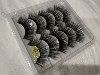 False Eyelashes 