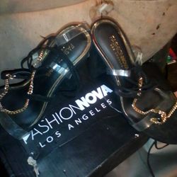 Fashion nova los Angeles size 8,