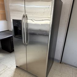 GE Refrigerator Stainless Steel