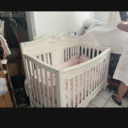 Disney Princess Convertible Crib