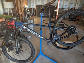 Trek Roscoe 8 2023