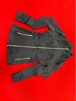Women’s lulu lemon jacket