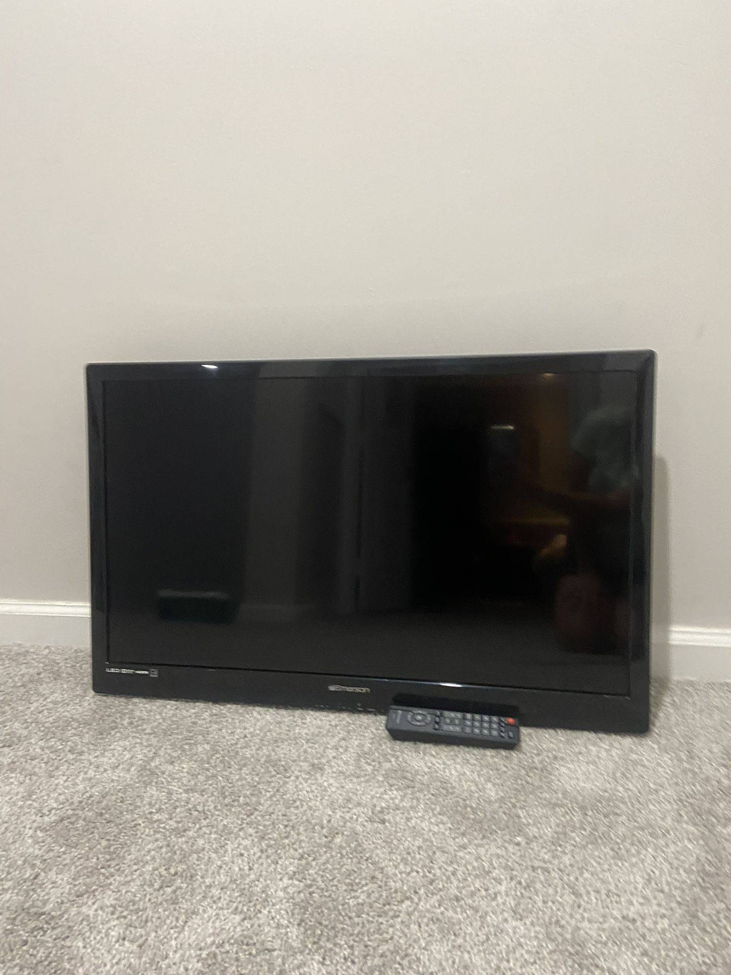 32” TV with Remote 