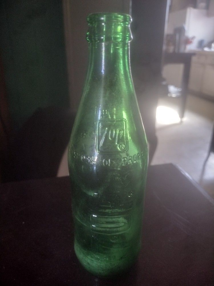 Vintage 7 Up