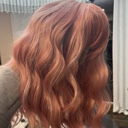 NEW - 14” Pink Wavy Wigs With Bangs Short Bob Wig 