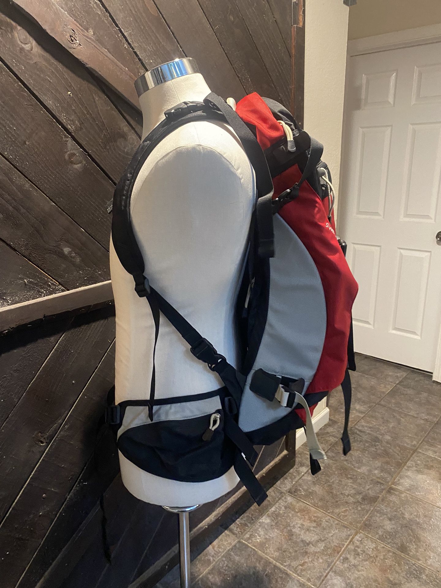 Osprey Switch 25+5 Backcountry Ski, Splitboard And Snowboard Pack