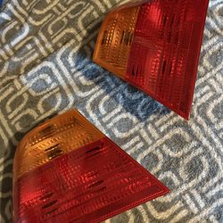 330ci prefacelift OEM tail lights
