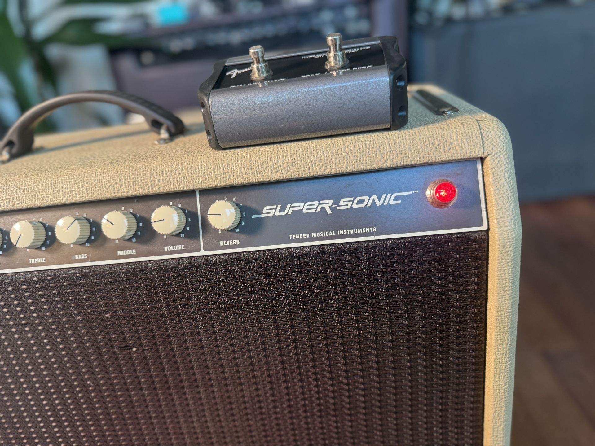 Fender Super Sonic 112 Guitar Combo Amplifier 60w