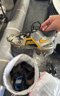 Nike size 1 Baseball cleats