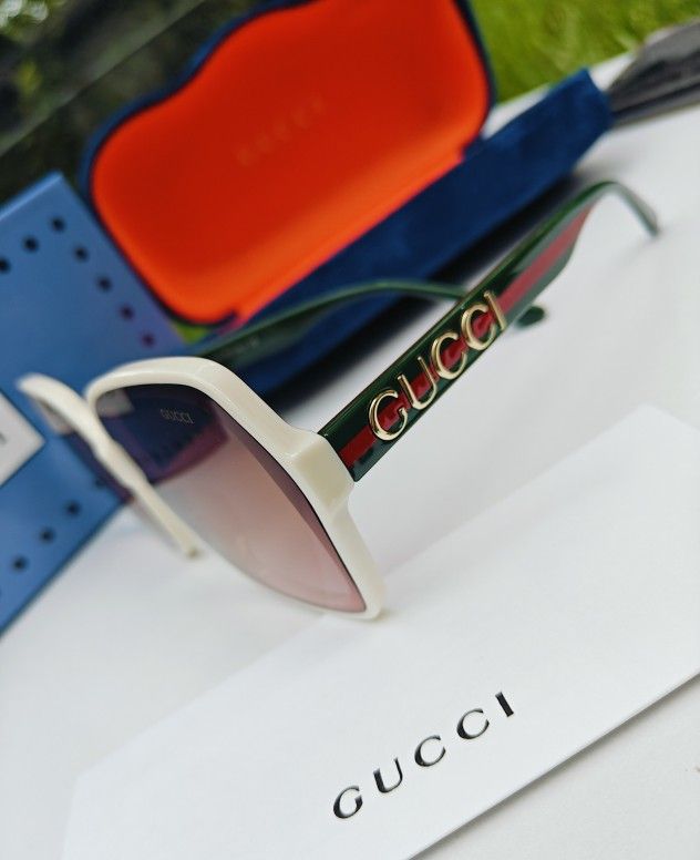 Gucci Women's Glasses / Christmas π/ OBO