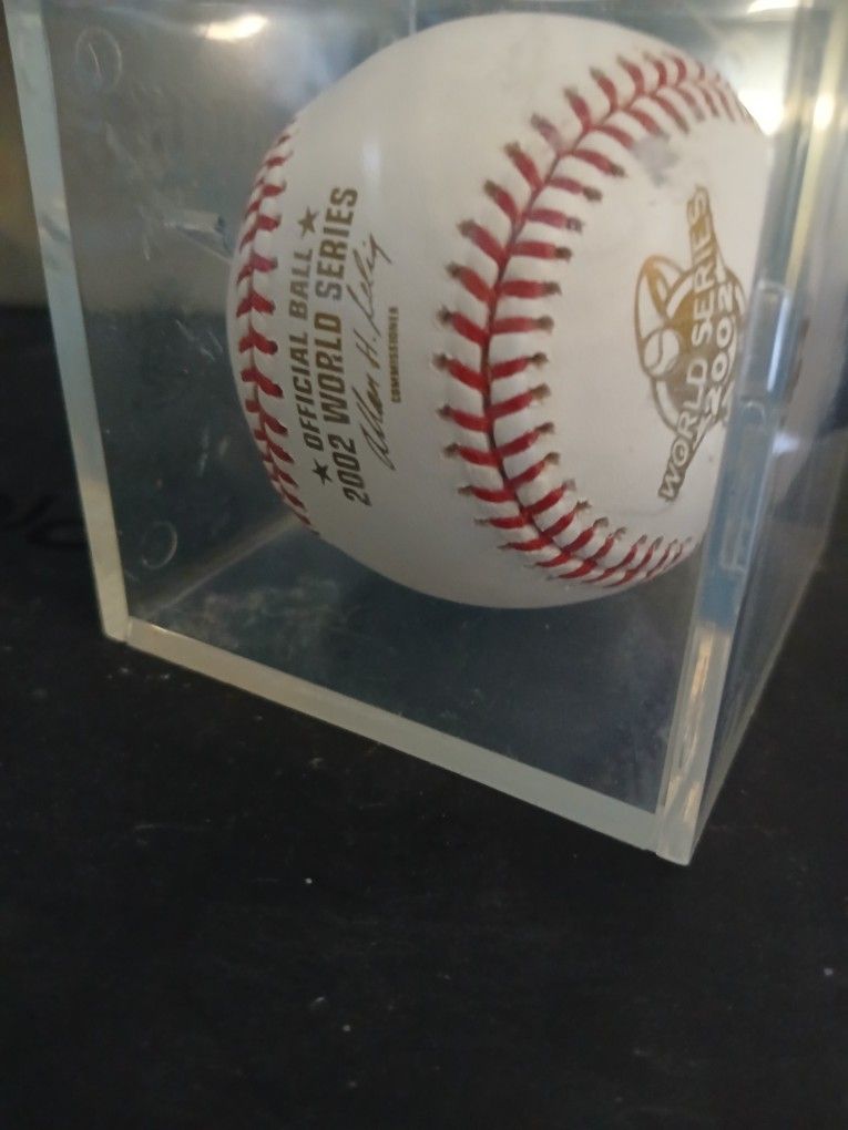 2002 Authentic World Series Baseball