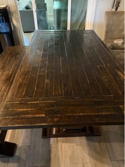 Dinning table