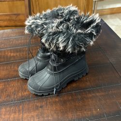 Snow Boots Girl Size 5