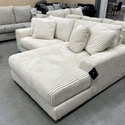 NEW SUNDAY BEIGE AND BLACK SECTIONAL SOFA WITH FREE DELIVERY BEDROOM FURNITURE MATTRESS BED AND MORE 