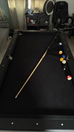 Pool table