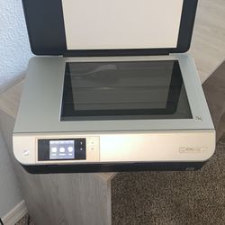 HP envy 5530 Printer
