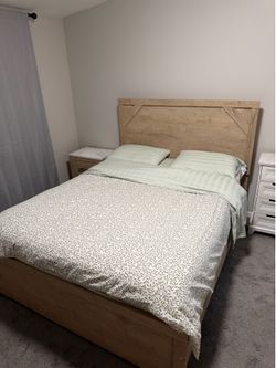 Queen bedroom set