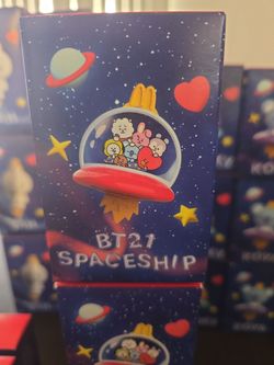 Mc Donald's BT21 spaceship