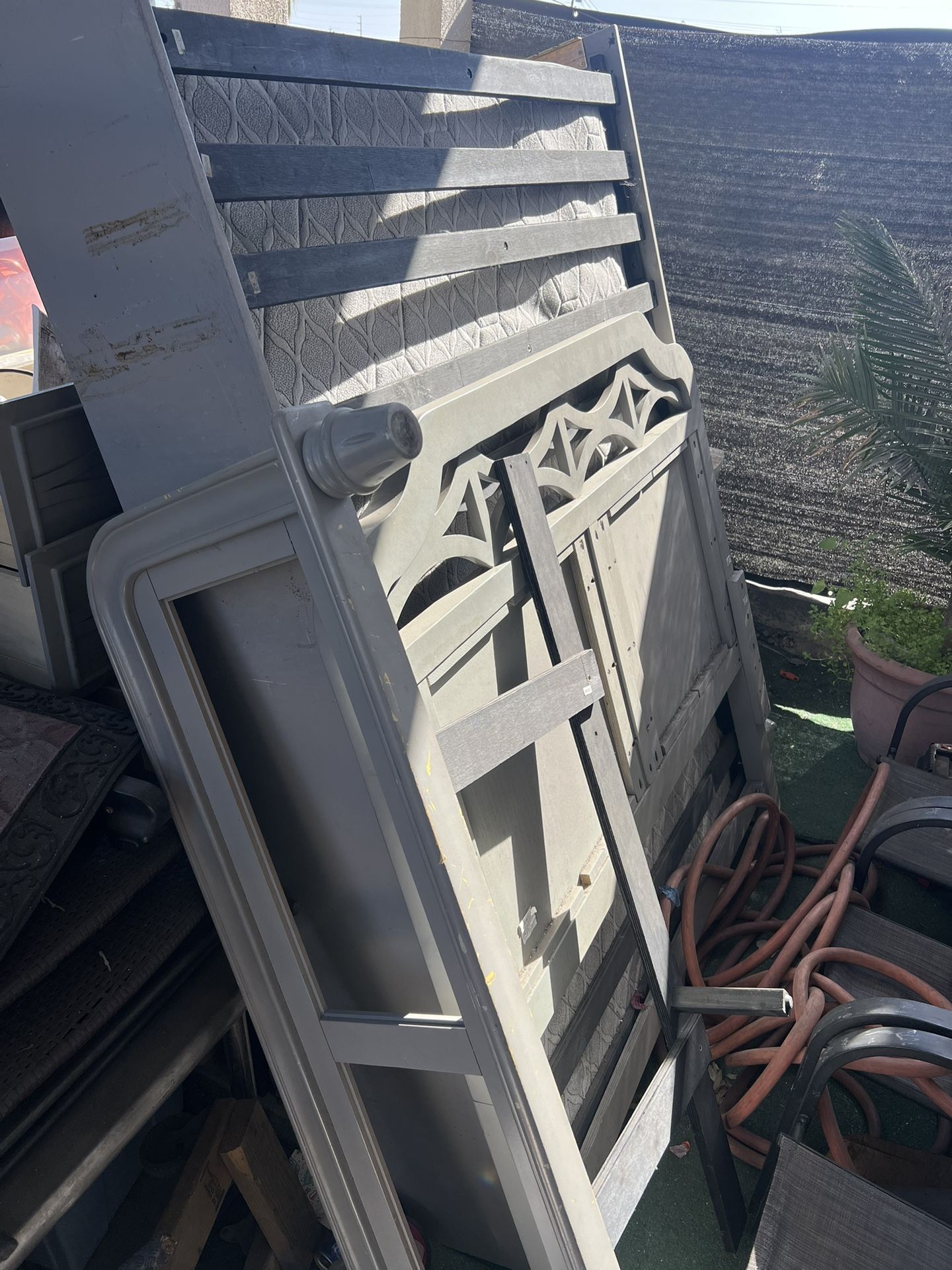 Bobs Furniture Full Size Bed