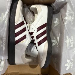 Size 5.5 Adidas Shoes 