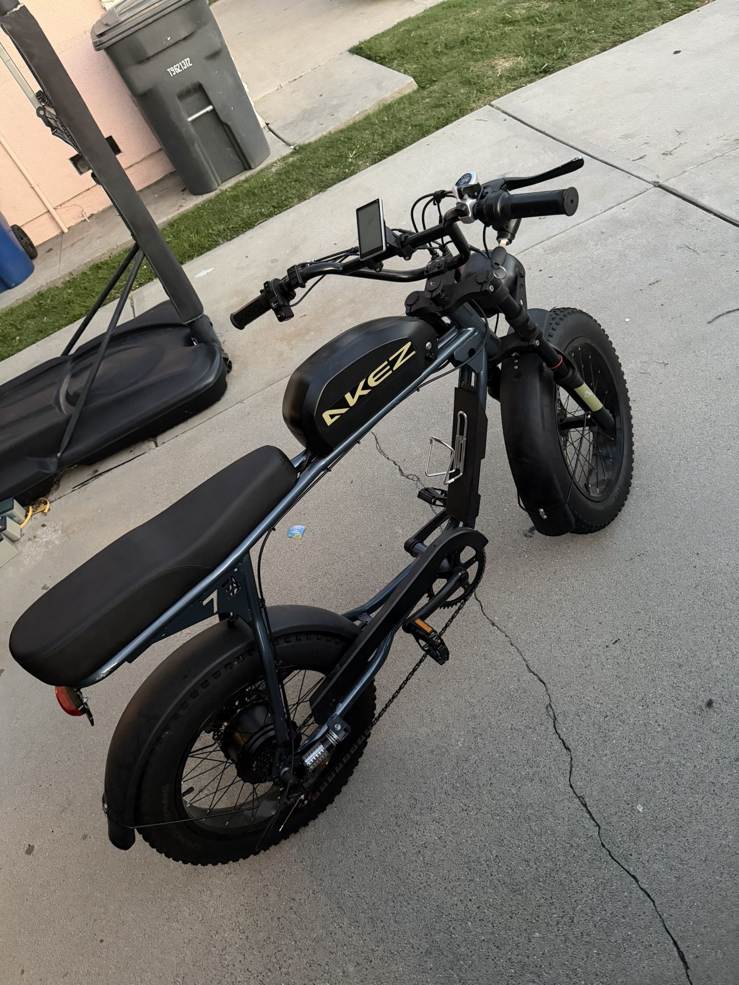 Akez Ebike