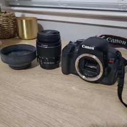 Canon EOS T4i