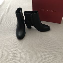 Kelly & Kate 2-1/2” Bootie,black, Womens Size 10 Wide