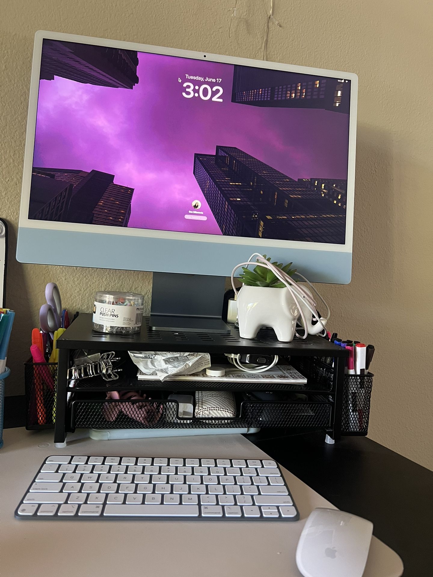 BRAND NEW Blue iMac 24"
