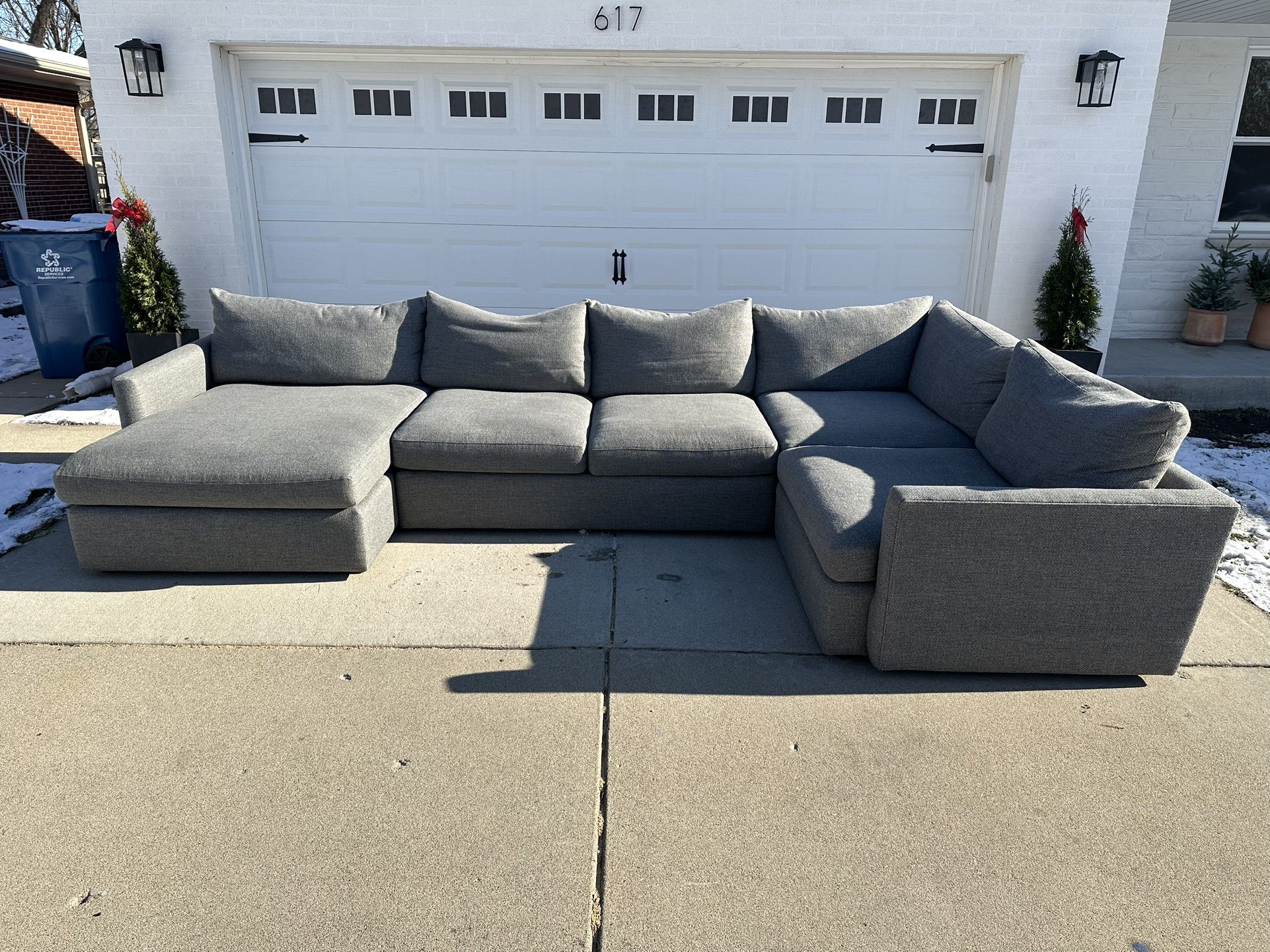 Couch Sofa Sectional Crate & Barrel Lounge Deep