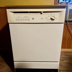 Full Size Portable Dishwasher 