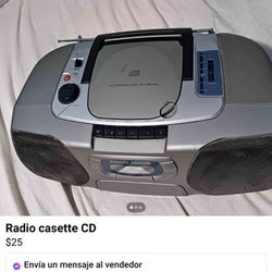 Radio Y Casetera 