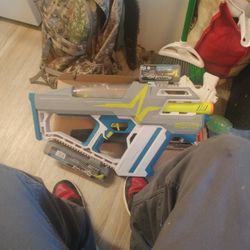 Nerf Hyper Mach 100