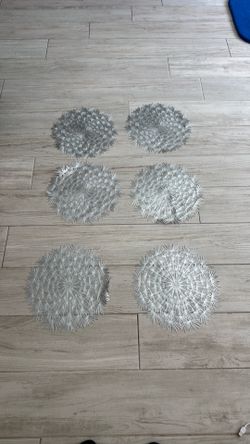 6 silver table mats