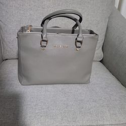 Grey Purce